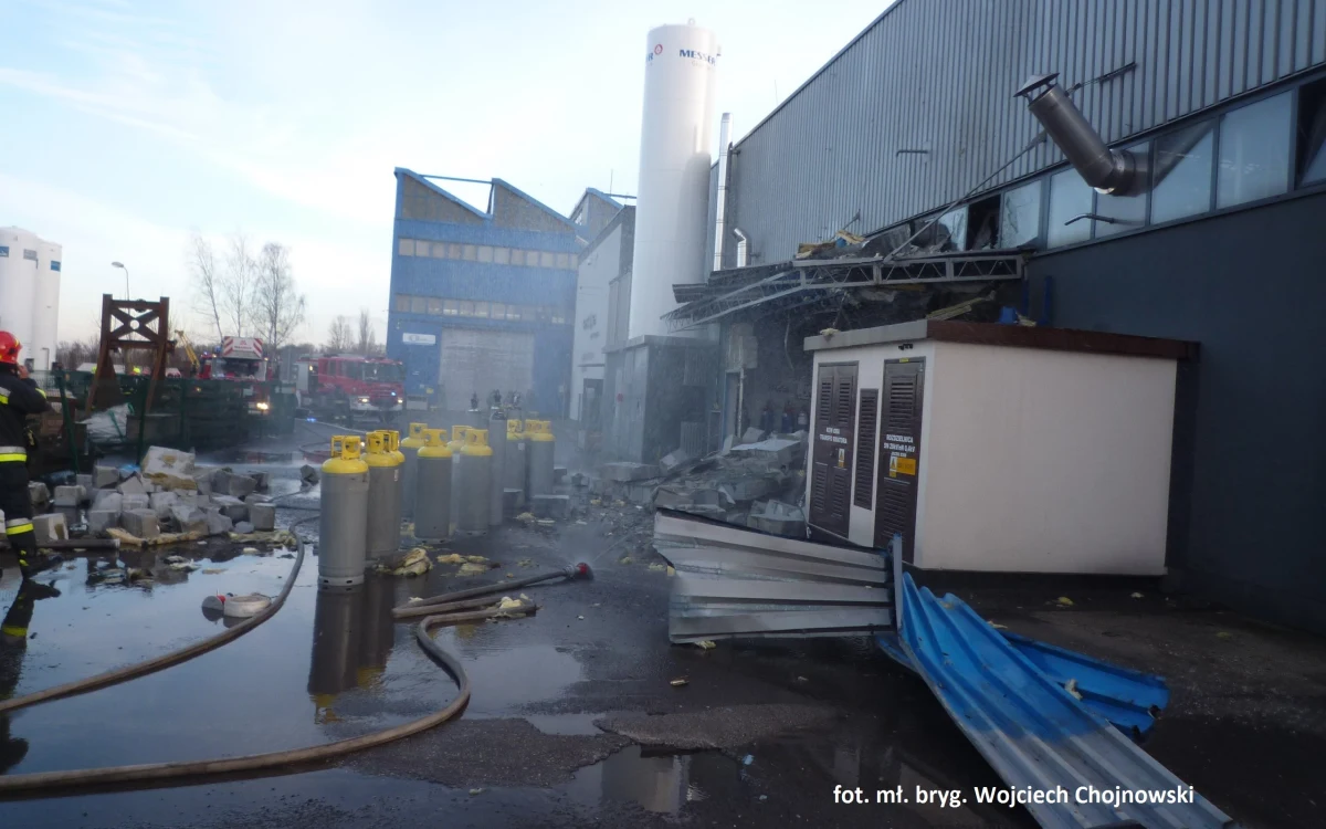 Potężny wybuch butli z gazem w zakładach przemysłowych w Mysłowicach. Nikt nie został poszkodowany. 