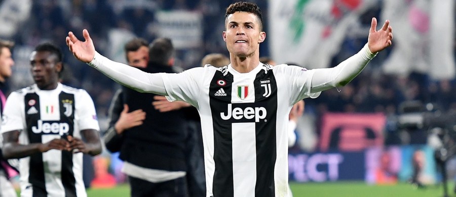 Cristiano Ronaldo po raz pierwszy od mistrzostw świata w Rosji został powołany do reprezentacji Portugalii. Piłkarz Juventusu Turyn znalazł się w kadrze na spotkania eliminacji mistrzostw Europy z Ukrainą i Serbią - poinformował trener Fernando Santos.