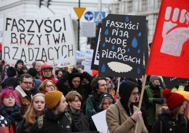 "Solidarność naszą bronią, a rasiści niech się gonią". Marsz w Warszawie