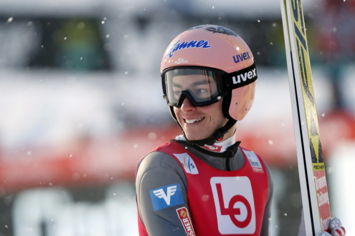 W ruszającym o godzinie 17 konkursie Pucharu Świata w skokach narciarskich na mamucim obiekcie w norweskim Vikersund wystąpi czterech Polaków. Zawody będą ostatnią odsłoną cyklu Raw Air.
