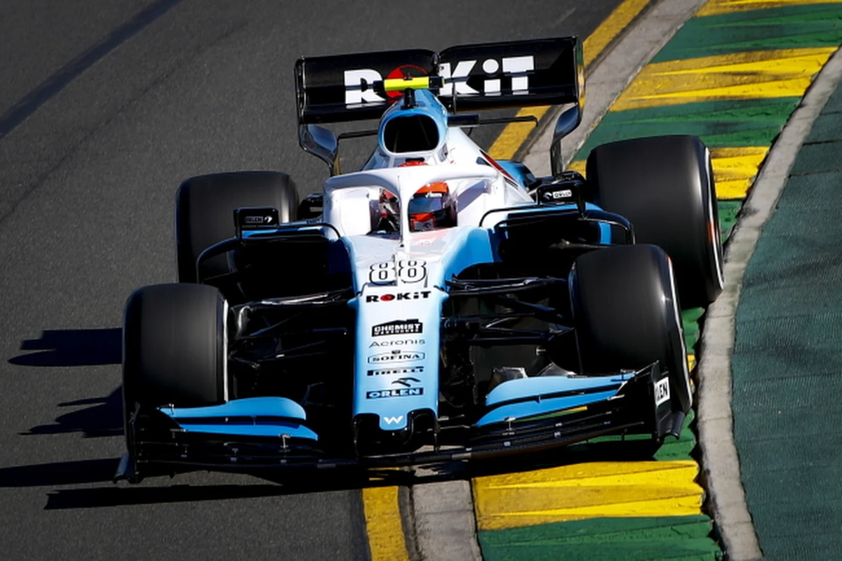 Po raz kolejny okazało się, że team Roberta Kubicy - Williams - jest nieprzygotowany do sezonu 2019. "Musieliśmy zmienić skrzydło, ale to, które założyliśmy nie było w najlepszym stanie. W dodatku miałem uszkodzoną tylną podłogę. Przez to wyścig był bardzo trudny" - powiedział Robert Kubica, który w Grand Prix Australii zajął ostatnie 17. miejsce.