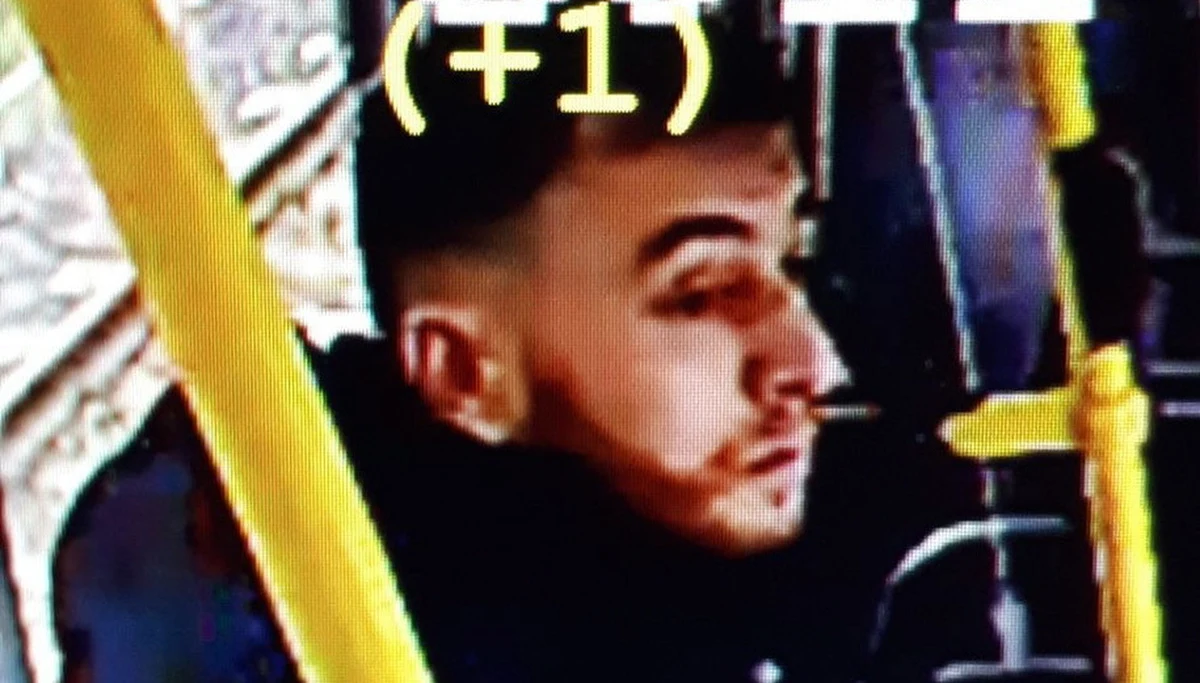 ​37-letni Gokmen Tanis, podejrzewany o przeprowadzenie ataku w holenderskim Utrechcie, do niedawna siedział w areszcie - informuje holenderski NOS.nl. Mężczyzna ma bogatą kartotekę kryminalną.