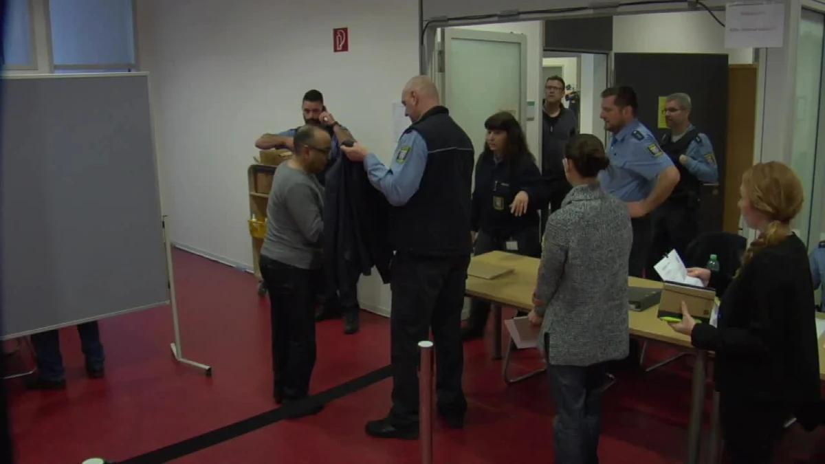 W Niemczech rozpoczął się drugi proces Alego B., azylanta w Iraku. 22-latek w innym procesie przyznał się do zabójstwa 14-letniej Susanny. Prokurator z Wiesbaden Sabine Kolb-Schlotter wyjaśniła, że podejrzany uczestniczy w dwóch oddzielnych procesach ponieważ w drugiej sprawie współoskarżonym jest 14-latek. 