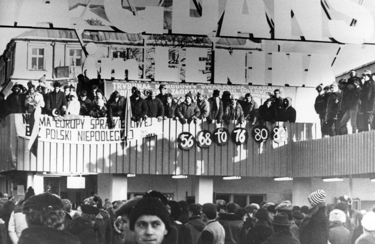 Gdański sędzia Andrzej G.-W., który w 1982 roku skazał pięciu opozycjonistów za udział w strajku w Stoczni Gdańskiej, usłyszał zarzut przewinienia dyscyplinarnego, które ma znamiona zbrodni komunistycznej i zbrodni przeciwko ludzkości – poinformował wiceminister sprawiedliwości Łukasz Piebiak.