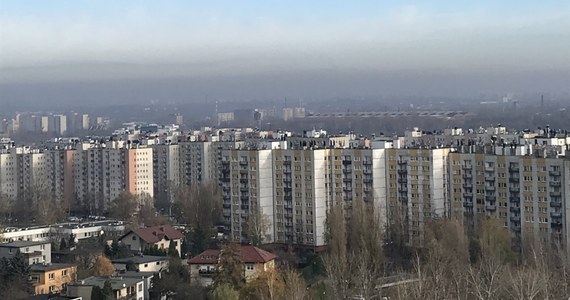 Województwo śląskie w oparach smogu. Tak wygląda ostatni tej zimy poranek w regionie.