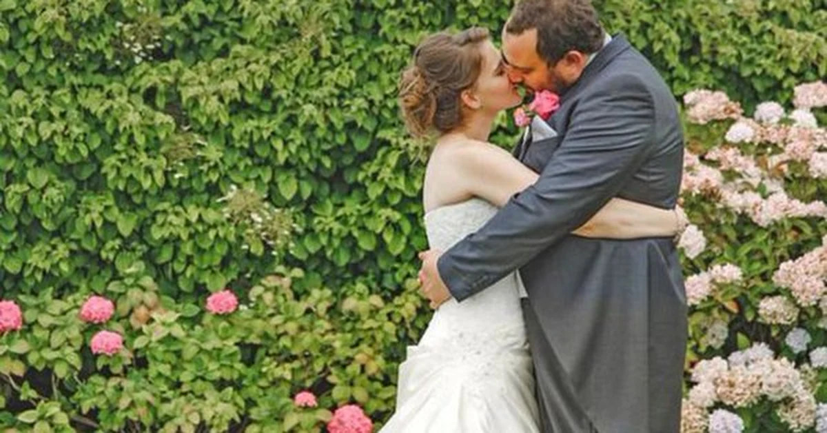 Lekarze dawali 27-letniej Claire z Wielkiej Brytanii 50 proc. szans na przeżycie, po tym jak nabawiła się groźnego zakażenia krwi. Wtedy dostała w prezencie dar, który uratował jej życie. 