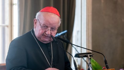 Kard. Dziwisz broni Jana Pawła II. "Nie zamierzał tolerować przestępstw pedofilii"