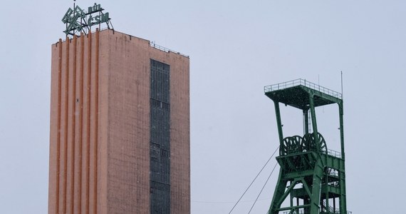 Czeska spółka Kopalnie Ostrawsko-Karwińskie (OKD) poinformowała, że zwiększy kwotę jednorazowych odszkodowań dla rodzin 13 górników, którzy zginęli w grudniu w następstwie wybuchu metanu w kopalni węgla CSM w Stonawie.