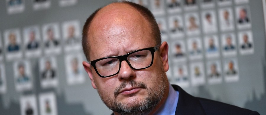 W związku ze śmiercią prezydenta Gdańska Pawła Adamowicza tamtejszy Sąd Rejonowy umorzył postępowanie w sprawie, w której samorządowiec był oskarżony o podanie nieprawdziwych danych w oświadczeniach majątkowych w latach 2010-2012. Obecny w sądzie obrońca Adamowicza – mec. Jerzy Glanc powiedział dziennikarzom, że "okoliczności tej sprawy budzą wiele wątpliwości jeżeli chodzi o decyzje podejmowane przez prokuraturę".