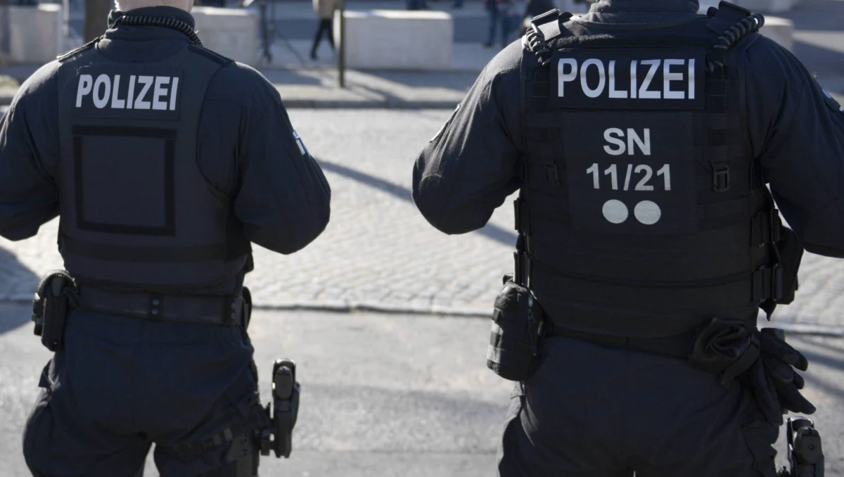 Niemiecka prokuratura zatrzymała 10 osób, które przygotowywały zamach terrorystyczny. Miały do tego wykorzystać samochód oraz broń palną.
