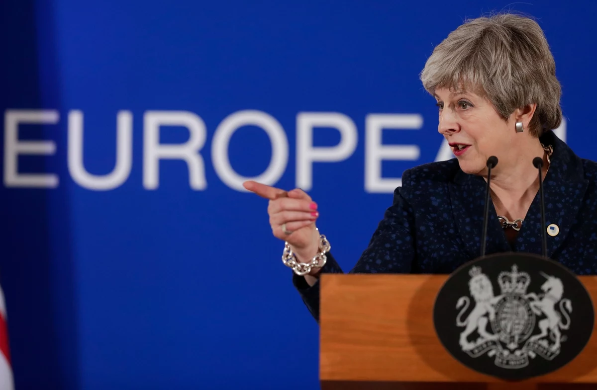 Brytyjska premier Theresa May napisała w piątek w liście do posłów, że w razie braku ich poparcia może zrezygnować z ponownego głosowania nad projektem umowy wyjścia z UE, otwierając drogę do bezumownego opuszczenia Wspólnoty lub długiego opóźnienia brexitu.