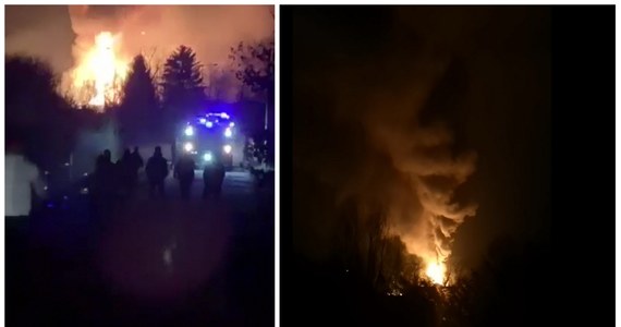 Pożar w punkcie napełniania butli propanem-butanem w Myśliborzu w Zachodniopomorskiem. Na miejscu jest siedem zastępów straży pożarnej, informację dostaliśmy na Gorącą Linię RMF FM. 