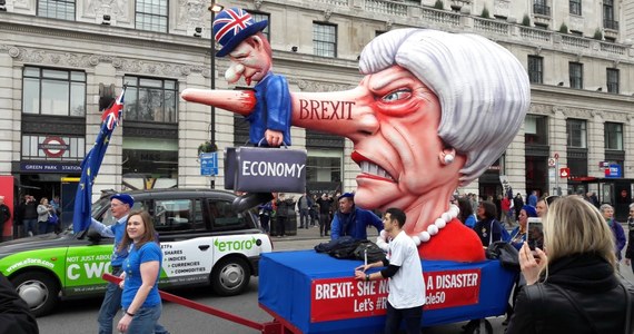 Wielotysięczna manifestacja przeszła ulicami Londynu. Demonstranci domagali się powtórnego referendum w sprawie brexitu.