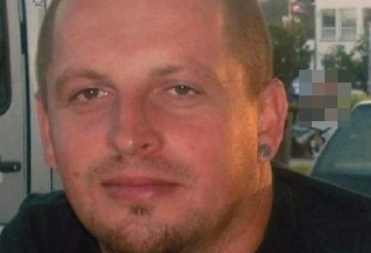 Policja ze Świdnika poszukuje 35-letniego mężczyzny. Jego żona została znaleziona martwa w domu w gminie Trawniki.