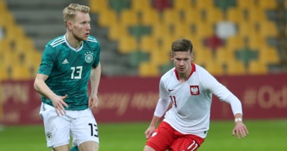 Piłkarska reprezentacja Polski do lat 20 przegrała w Bielsku-Białej z Niemcami 0:2 (0:1) w spotkaniu towarzyskim. To był ostatni sprawdzian drużyny budowanej przez trenera Jacka Magierę na tegoroczne mistrzostwa świata w Polsce.