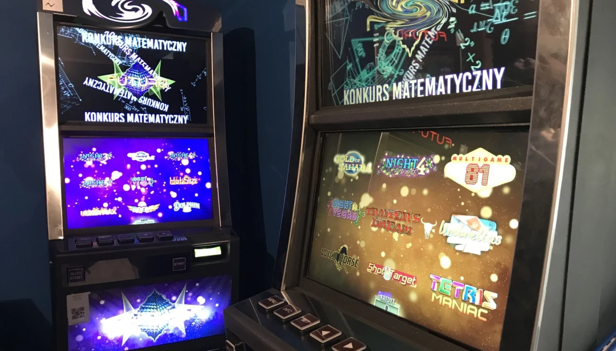 ​22 osoby zostały zatrzymane na polecenie koszalińskiej Prokuratury Okręgowej. Są podejrzane o serwisowanie nielegalnych automatów do gier. Do zatrzymań doszło na terenie całego kraju.