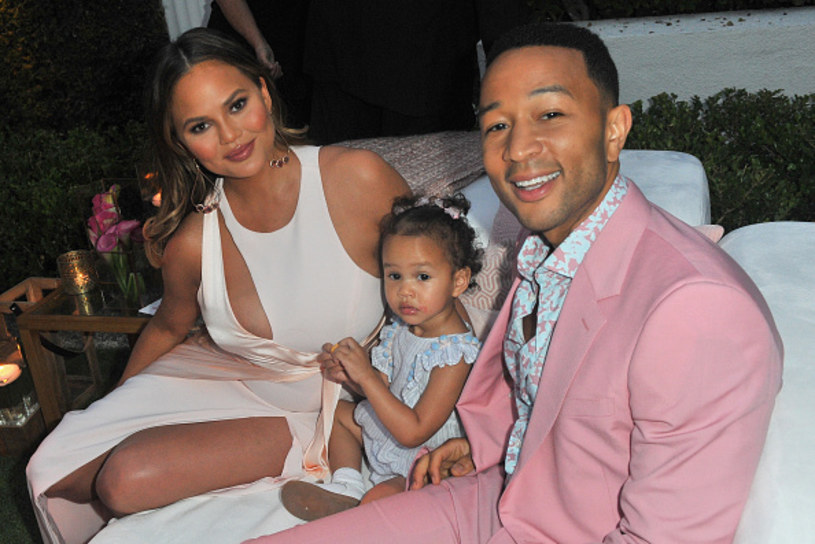 Niedawno John Legend zamieścił na swoim Instagramie filmik, którego główną bohaterką jest jego urocza córeczka. "Mam nadzieję, że ta mała dziewczynka kiedyś będzie taką muzyczną gwiazdą, jak ty!" - pisali zachwyceni fani. 