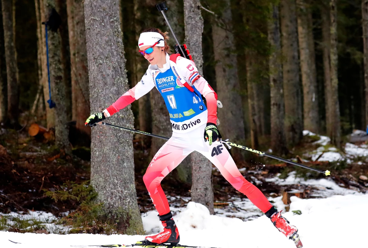 Monika Hojnisz, polska biathlonistka, zakończyła miniony sezon Pucharu Świata na dziesiątym miejscu. To najlepszy wynik w karierze zawodniczki katowickiego AWF-u. Z naszą reprezentantką spotkał się Wojciech Marczyk z redakcji sportowej RMF FM, który zapytał ją o podsumowanie sezonu, ale też o najbliższe plany –  nie tylko sportowe. 