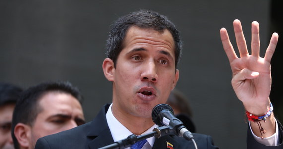 Juan Guaido – lider wenezuelskiej opozycji ma 15-letni zakaz pełnienia funkcji publicznych - poinformował państwowy rewident księgowy Elvis Amoroso. Sam Guaido nazwał to posunięcie "farsą".