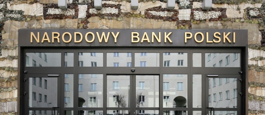 Narodowy Bank Polski opublikował informację o wysokości wynagrodzeń brutto osiągniętych w latach 1995–2018. Obejmuje ona stanowiska min.: prezesa, wiceprezesa, członka zarządu NBP i dyrektorów.