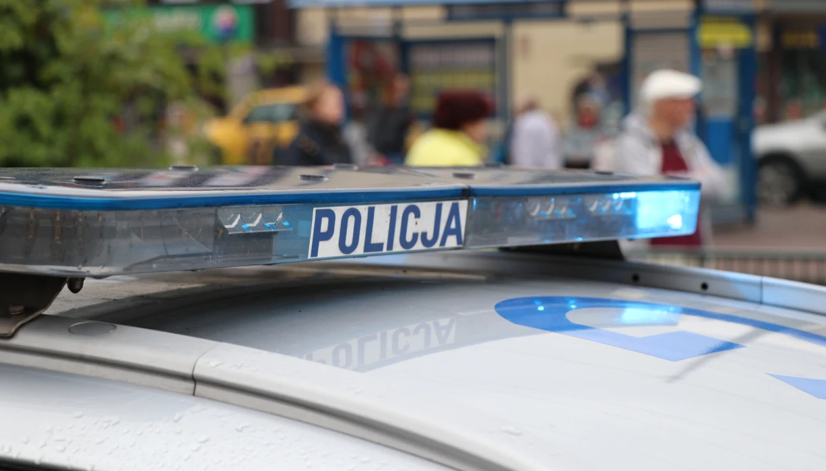 Dwa samochody osobowe zderzyły się na Alei Mickiewicza w Krakowie. Informację dostaliśmy na Gorącą Linię RMF FM. 