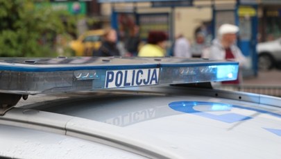 Zderzenie dwóch samochodów w Krakowie. Jeden z kierowców uciekł