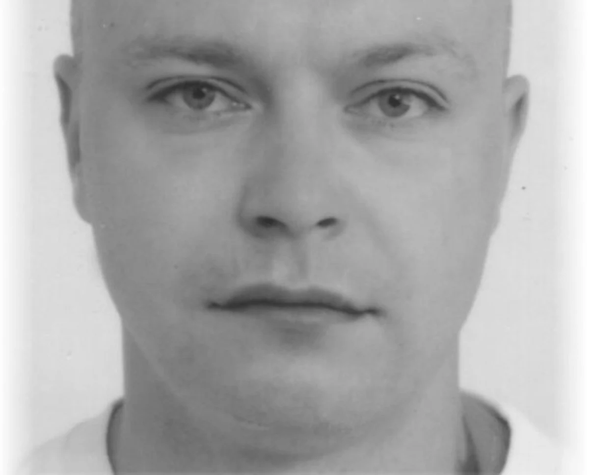 Policjanci z Będzina (woj. śląskie) szukają 28-letniego Łukasza Noldy. Jak podają, mężczyzna brał udział w śmiertelnym pobiciu 49-letniego mieszkańca Czeladzi. 