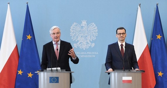 "Jesteśmy otwarci na wniosek o przedłużenie procesu wychodzenia Wielkiej Brytanii z UE; sześć miesięcy, dziewięć czy dwanaście - te opcje są dla nas dopuszczalne" - powiedział premier Mateusz Morawiecki po spotkaniu z głównym negocjatorem KE ds. brexitu Michelem Barnierem.