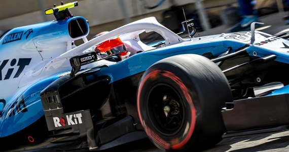 Rywalizujący w mistrzostwach świata Formuły 1 zespół Williams pozostaje w kryzysie. Jego kierowcy - Brytyjczyk George Russell i Robert Kubica - zajęli, odpowiednio, przedostatnie i ostatnie miejsca w obu piątkowych treningach przed wyścigiem o Grand Prix Bahrajnu.