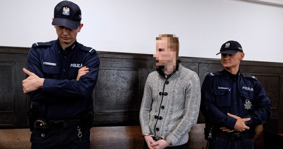 Na karę 25 lat więzienia został skazany były policjant, Łukasz M., którego prokuratura oskarżyła o zabójstwo 36-letniego znajomego. Wyrok w tej sprawie - wydany przez Sąd Okręgowy w Łodzi - jest nieprawomocny. 