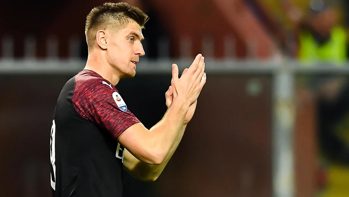 Nie milkną echa sobotniego meczu Serie A między Sampdorią Genua i Ac Milanem. Gospodarze wygrali po bramce Gregoirego Defrela, ale wszyscy we Włoszech mówią o sytuacji z 89. minuty, kiedy w polu karnym Genuy powalony został Krzysztof Piątek. 