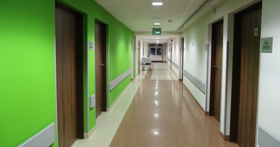 W Radomskim Szpitalu Specjalistycznym dyrekcja postanowiła ograniczyć działanie Szpitalnego Oddziału Ratunkowego – dowiedział się dziennikarz RMF FM. Wszystko przez brak lekarzy chętnych do pracy.