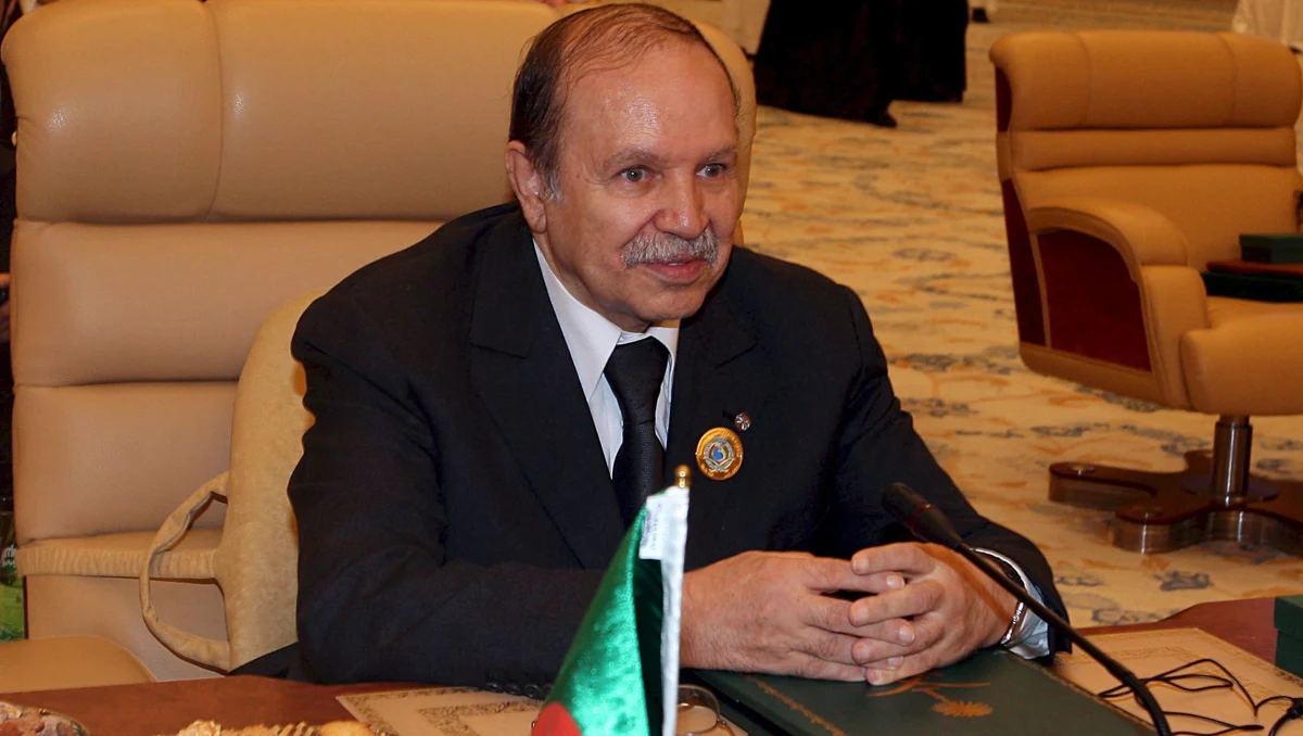 Prezydent Algierii Abdelaziz Buteflika ogłosił w poniedziałek, że 28 kwietnia ustąpi ze stanowiska. Buteflika rządzi krajem nieprzerwanie przez dwie dekady, ale od kilku lat jest poważnie chory.