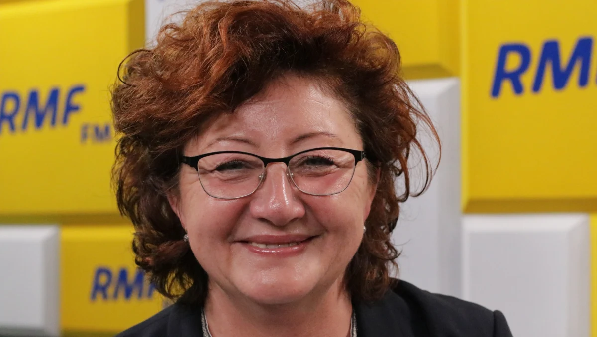 "Poważne sprawy wymagają czasu. O długą przerwę poprosiła strona rządowa, dlatego, że zaczęły się pojawiać nowe propozycje i pani premier poprosiła o czas. W ministerstwie pracownicy będą robić obliczenia" - mówi w Popołudniowej rozmowie w RMF FM Dorota Gardias, szefowa Rady Dialogu Społecznego. "Na stole dzisiaj ze strony rządu leżało za mało pieniędzy, natomiast na tyle dużo, że te rozmowy nie zakończyły się fiaskiem, jest o czym rozmawiać" - mówi gość Marcina Zaborskiego.