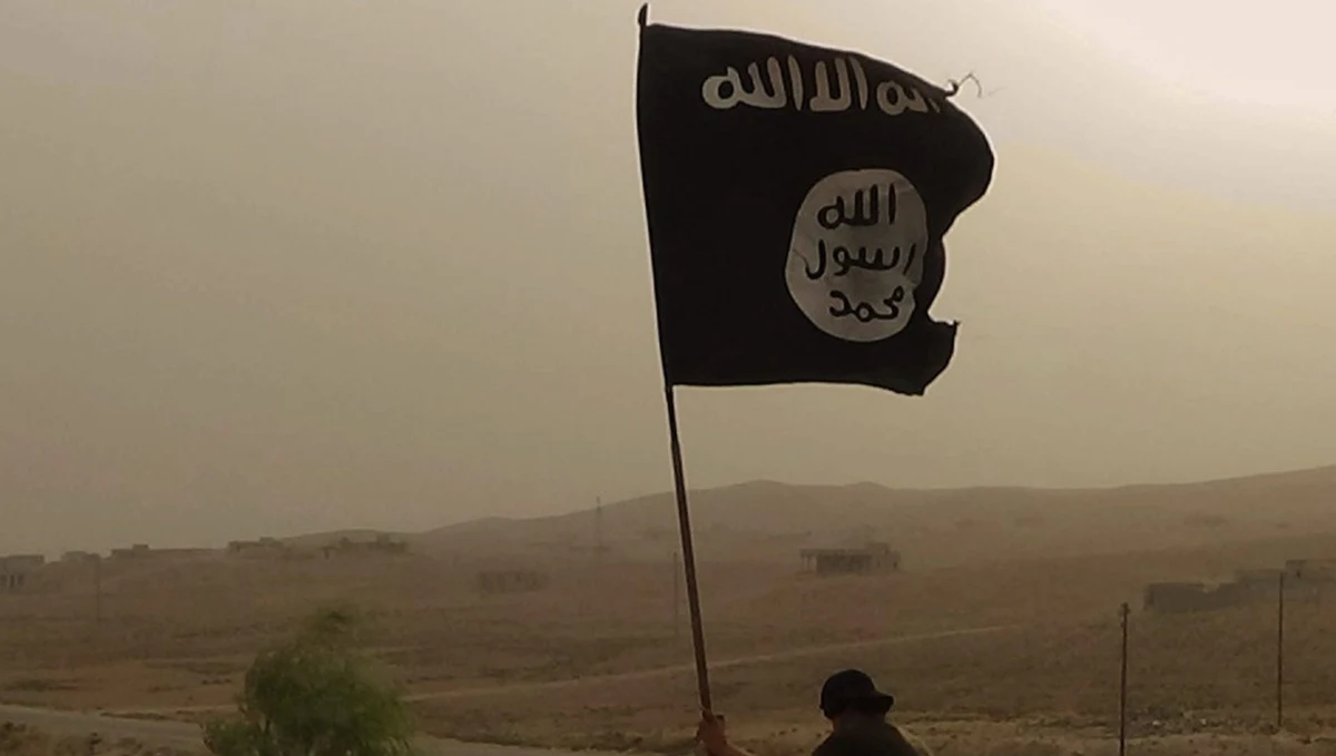 Rodzina "Głodnego Hamzy" - jednego z dżihadystów należących do ISIS - chce, by został on deportowany do Wielkiej Brytanii. Mężczyzna przebywa teraz w więzieniu w Syrii. 26-latek został pozbawiony brytyjskiego obywatelstwa po tym, jak dołączył do Państwa Islamskiego. Jego bliscy twierdzą, że Hamza Parvez nie zdawał sobie sprawy z tego, jak trudne będzie jego życie pod rządami kalifatu. 