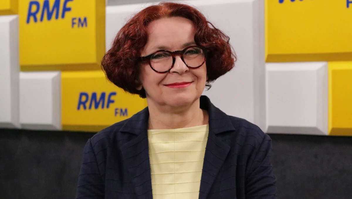 "Jest decyzja, że będzie rekonstrukcja rządu. Jeszcze przed wyborami" - mówiła w Porannej rozmowie w RMF FM Elżbieta Kruk. "Są rozmowy, są konsultacje. To musi być płynne, odpowiedzialne, robione w zaciszu gabinetów, nie w mediach" - zauważyła posłanka PiS, gość Roberta Mazurka.