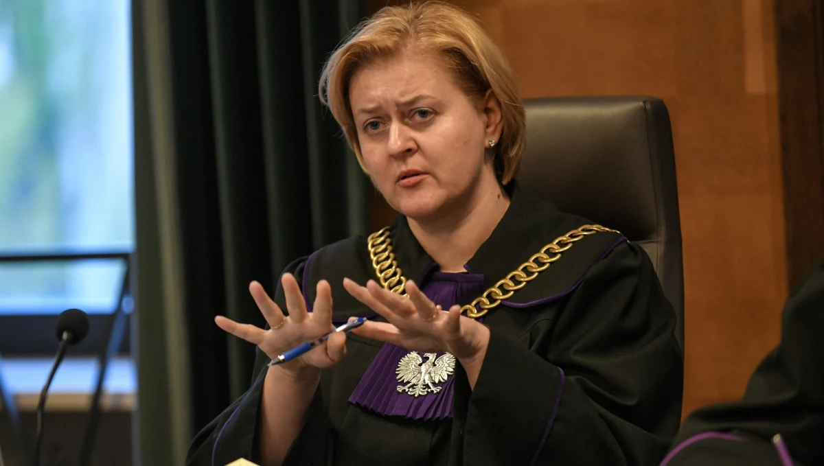 Resort sprawiedliwości oficjalnie odmówił przyjęcia dymisji prezes Sądu Okręgowego w Warszawie. Joanna Bitner złożyła rezygnację z powodu braku poparcia ponad 2/3 sędziów i braku zaufania do powołanego przez ministra jednego z jej zastępców. Jak ustalił nasz dziennikarz, wiceminister sprawiedliwości Łukasz Piebiak podpisał dziś zarządzenie informujące prezes Bitner o nieprzyjęciu jej dymisji.