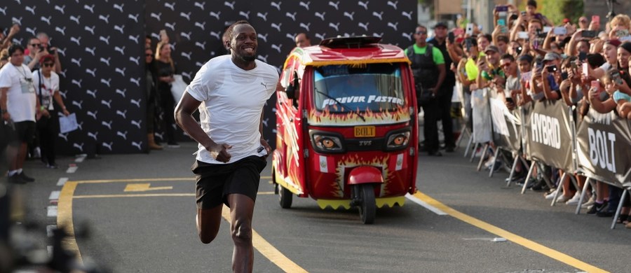 Słynny sprinter Usain Bolt zwyciężył w nietypowej rywalizacji na jednej z ulic Limy. Rekordzista świata na 100 i 200 m okazał się znacznie szybszy od... taksówki motocyklowej, która jest jednym z najbardziej charakterystycznych pojazdów peruwiańskich miast.