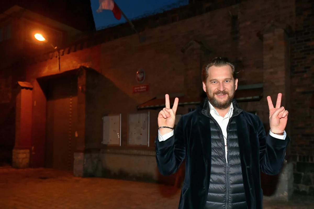 Michał Lisiecki, wydawca "Wprost" i "Do Rzeczy", po wpłaceniu 500 tys. zł kaucji opuścił tymczasowy areszt, w którym przebywa od 15 marca.