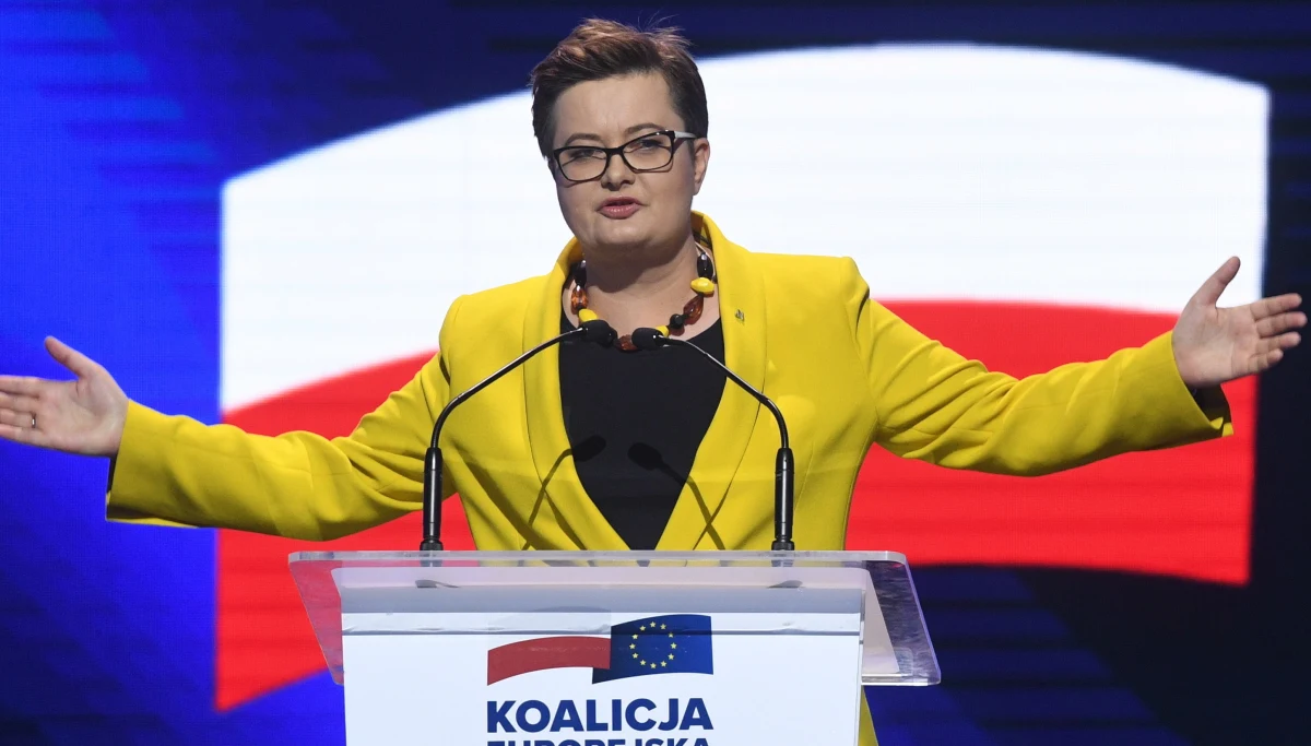 ​"To co proponuje PiS jest to forma przekupstwa politycznego tuż przed wyborami" - tak o projekcie "trzynastej" emerytury mówiła w rozmowie z Onetem liderka Nowoczesnej Katarzyna Lubnauer. "Jeżeli systemowo nie rozwiążemy problemów emerytów, to nie liczmy, że załatwimy cokolwiek jednorazową wypłatą" - zaznaczyła.