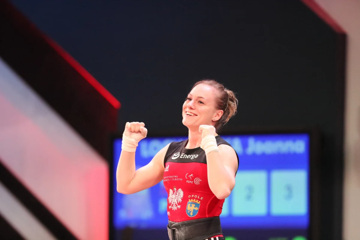 Joanna Łochowska (Budowlani Opole) wywalczyła w gruzińskim Batumi złoty medal mistrzostw Europy w podnoszeniu ciężarów w kategorii 55 kg. To jej trzeci tytuł - w dwóch poprzednich edycjach czempionatu Starego Kontynentu Polka triumfowała w kat. 53 kg.