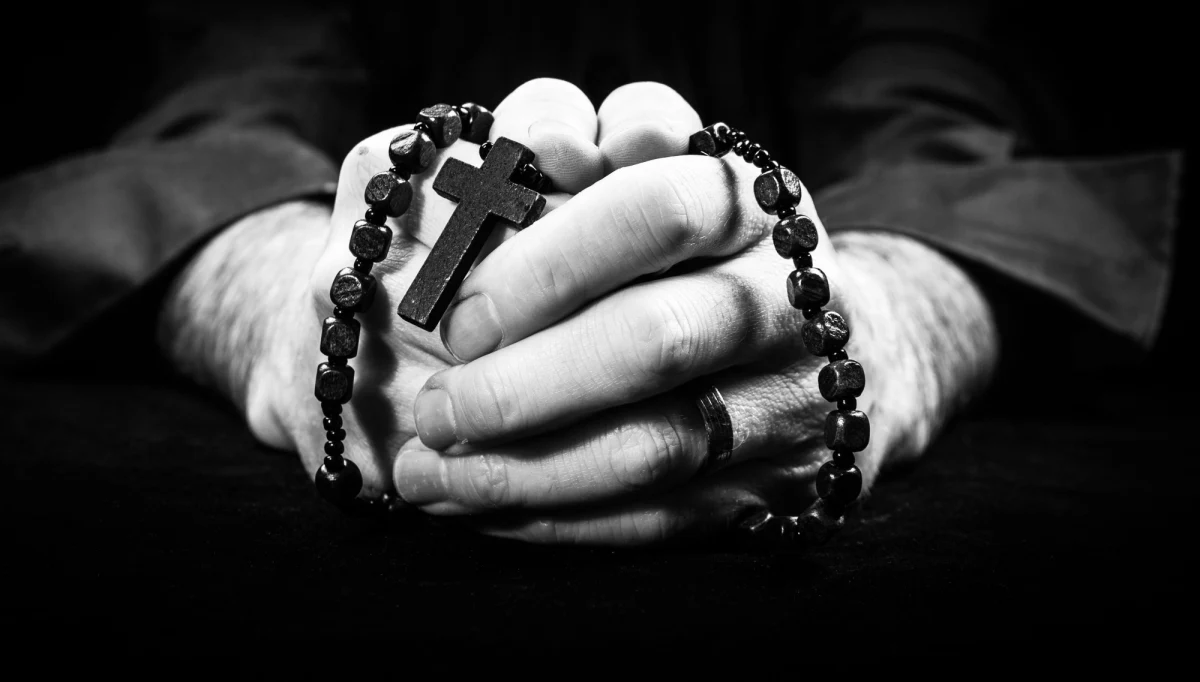 355 katolików świeckich – z 75 miejscowości, różnych profesji, w różnym wieku, z różnych środowisk ideowych – wysłało wspólny list do Rady Stałej KEP. Publikujemy treść listu i odpowiedź sekretarza generalnego KEP.