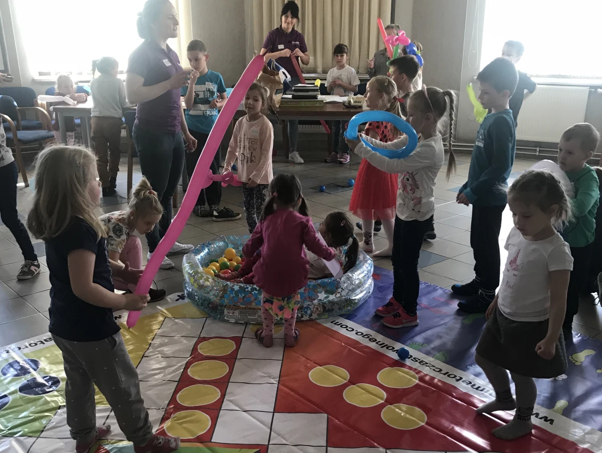 Sala narad dla urzędników zamieniona w... salę przedszkolną. Takiej zmiany dokonano w urzędzie miejskim w Sosnowcu. Wszystko z powodu protestu w oświacie.