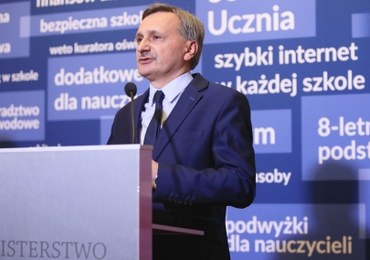Dane MEN: Do strajku przystąpiło 48,5 proc. szkół i placówek