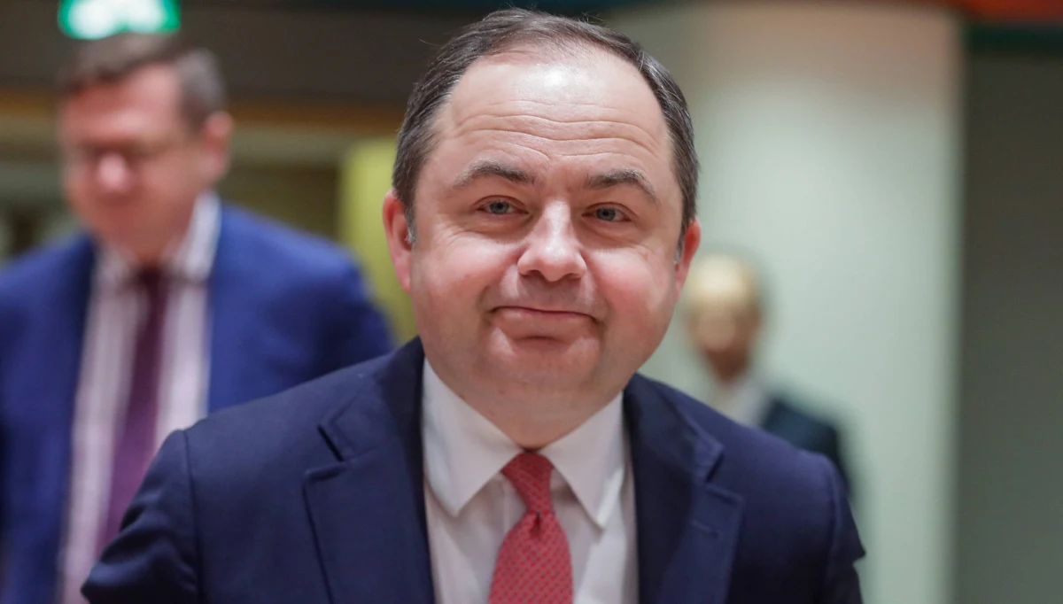 Chcemy uniknąć chaotycznego brexitu bez uregulowania spraw obywatelskich, budżetowych i handlowych w umowie wyjścia. Musimy zbudować jedność UE-27 w tym trudnym momencie - powiedział PAP wiceszef MSZ ds. europejskich Konrad Szymański przed środowym nadzwyczajnym szczytem UE. 