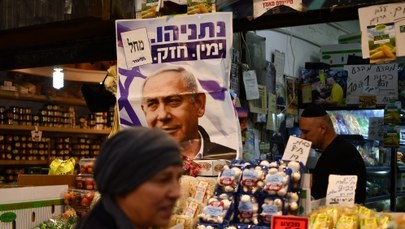 Wybory w Izraelu: Netanjahu walczy z politycznym nowicjuszem