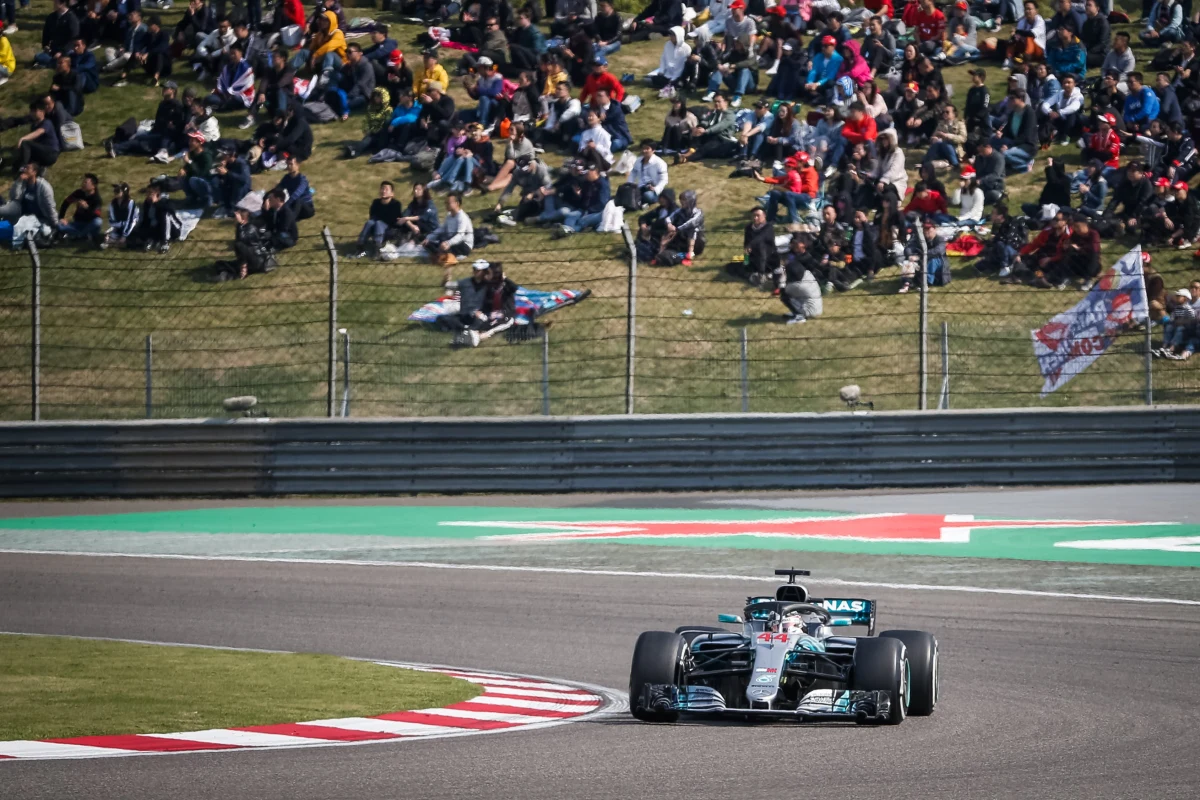 Niedzielny wyścig Formuły 1 o Grand Prix Chin na torze w Szanghaju będzie tysięcznym w historii cyklu. Kierowca teamu Williams Robert Kubica pojedzie tam po raz szósty w karierze, w poprzednich startach najlepszy był w 2010 roku, gdy w barwach Renault zajął piąte miejsce.
