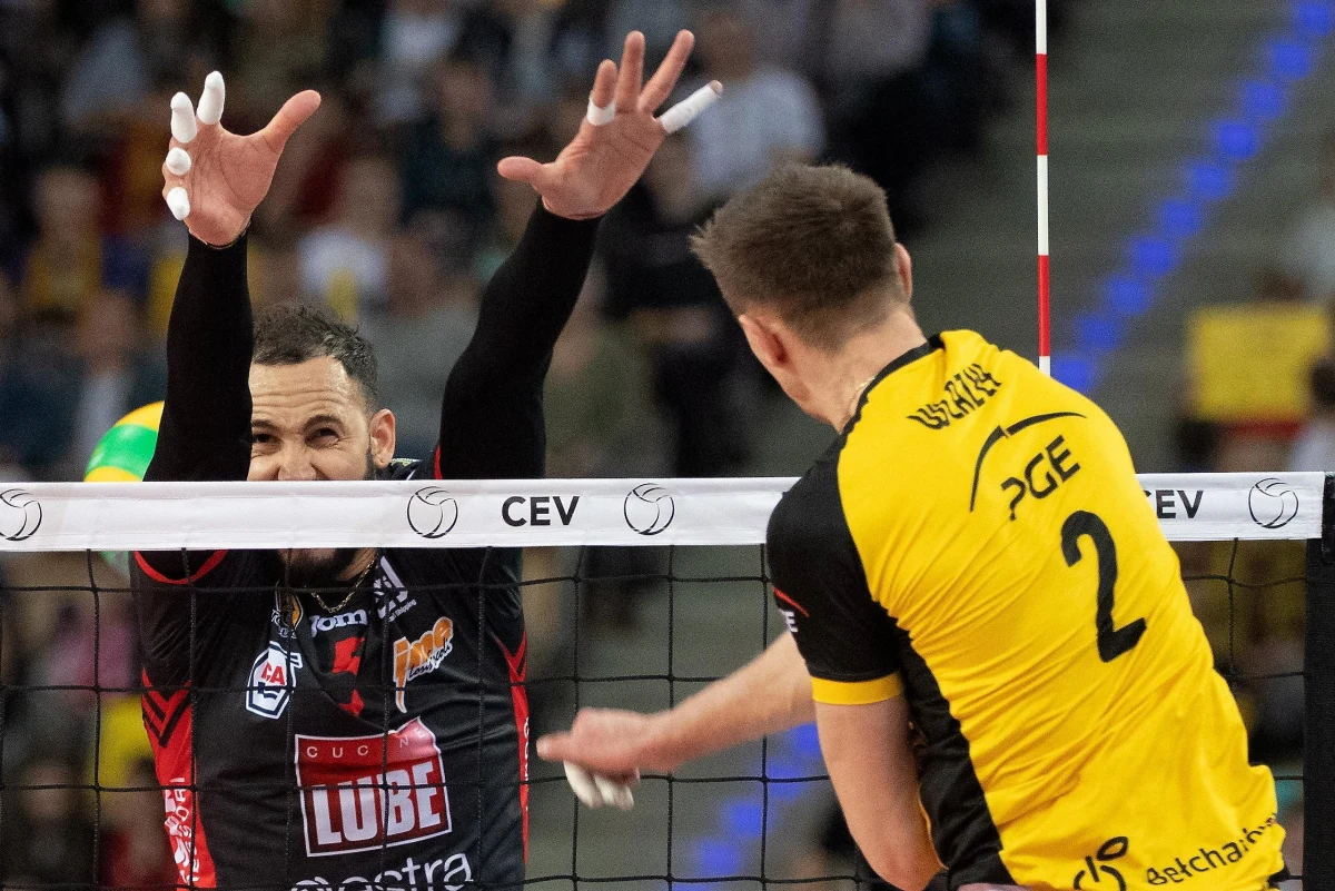 Siatkarze PGE Skry Bełchatów przegrali z Cucine Lube Civitanovą 0:3 (15:25, 20:25, 25:27) na wyjeździe w rewanżowym meczu półfinałowym Ligi Mistrzów i odpadli z rywalizacji. W pierwszym spotkaniu również ponieśli porażkę.