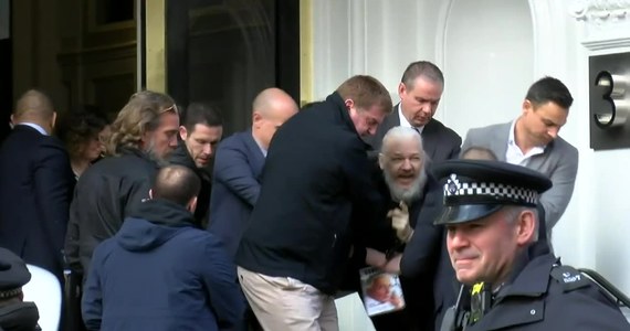 Założyciel portalu WikiLeaks Julian Assange został aresztowany przez brytyjską policję. Australijczyk ukrywał się w ambasadzie Ekwadoru w Londynie od 2012 roku.