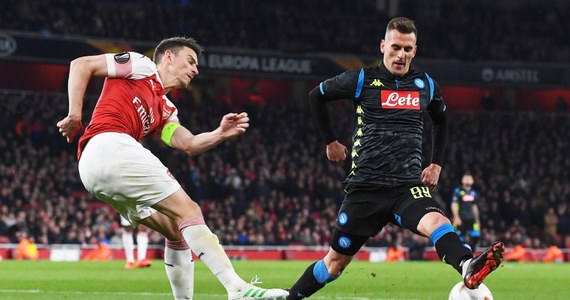 Piłkarze Napoli - z Piotrem Zielińskim w podstawowym składzie i Arkadiuszem Milikiem, który wszedł na boisko w drugiej połowie - przegrali w Londynie z Arsenalem 0:2 w pierwszym meczu ćwierćfinałowym Ligi Europejskiej. Zwycięstwo odniosła również faworyzowana Chelsea.